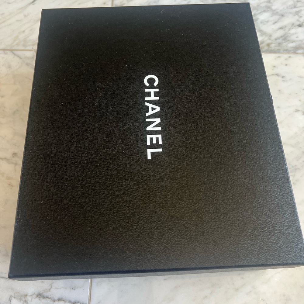 100% Auth. CHANEL Vibrant Pink and Gray Sneakers size 39 - Picture 12 of 12
